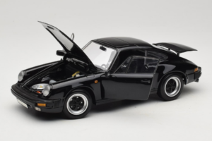 Porsche 911 Carrera 3.2 Fekete Minichamps 1:18 100063060-R1 Fém – 2. kép a 8-ből