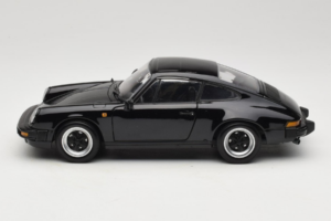 Porsche 911 Carrera 3.2 Fekete Minichamps 1:18 100063060-R1 Fém – 4. kép a 8-ből