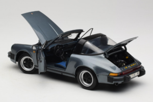 Porsche 911 SC Ezüst Minichamps 1:18 100063060 Fém – 5. kép a 8-ből