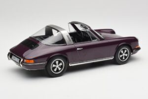 Porsche 911 E Targa Lila Norev 1:18 187644 Fém – 3. kép a 7-ből