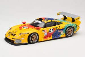 Porsche 911 GT1 #1 D. Rohr / R. Pilgrim / A. McNish 1997 UT Models 1:18 39724 Fém