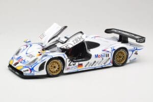 Porsche 911 GT1 #25 Porsche AG U. Alzen / J. Muller / B. Wollek 24 Hours of Le Mans 1998 Maisto 1:18 56052 Fém – 2. kép a 8-ből