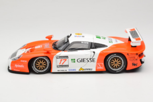 Porsche 911 GT1 Marlboro #17 E. Collard / M. Baldi FIA GT Championship 1997 UT Models 1:18 39722 Fém – 4. kép a 8-ből