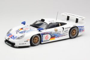 Porsche 911 GT1 #6 T. Boutsen / H-J. Stuck 1997 UT Models 1:18 39720 Fém