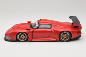 Porsche 911 GT1 Concept Piros UT Models 1:18 180966625-R1 Fém – 4. kép a 8-ből