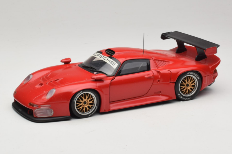 Porsche 911 GT1 Concept Piros UT Models 1:18 180966625-R1 Fém
