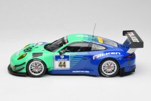 Porsche 911 GT3 R #44 Falken Motorsport W. Henzler / P. Dumbreck NBR 2016 Minichamps 1:18 155166044 Fém – 3. kép a 6-ből