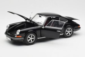 Porsche 911 S Fekete Schuco 1:18 450047200 Fém – 2. kép a 8-ből