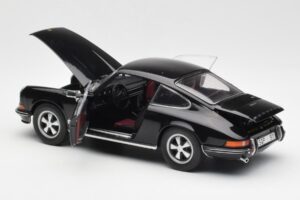 Porsche 911 S Fekete Schuco 1:18 450047200 Fém – 5. kép a 8-ből