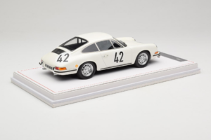 Porsche 911 S #42 R. Buchet / H. Linge Auguste Veuillet 24 Hours of Le Mans Class Winner 1967 IVY 1:18 REMC006 Gyanta – 3. kép a 6-ből