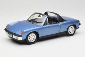 Porsche 914 Kék Revell 1:18 08975 Fém