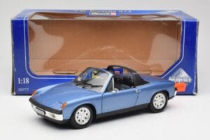 Porsche 914 Kék Revell 1:18 08975 Fém – 8. kép a 8-ből