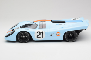 Porsche 917K Gulf #21 P. Rodriguez / L. Kinnunen J.W. Automotive Engineering 24 Hours of Le Mans 1970 Minichamps 1:12 1237066 – 3. kép a 6-ből