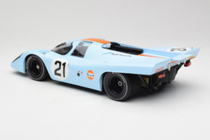 Porsche 917K Gulf #21 P. Rodriguez / L. Kinnunen J.W. Automotive Engineering 24 Hours of Le Mans 1970 Minichamps 1:12 1237066 – 5. kép a 6-ből