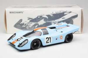 Porsche 917K Gulf #21 P. Rodriguez / L. Kinnunen J.W. Automotive Engineering 24 Hours of Le Mans 1970 Minichamps 1:12 1237066 – 6. kép a 6-ből