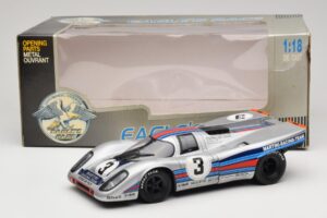 Porsche 917K #3 Martini V. Elford / G. van Lennep 12 Hours of Sebring Winner 1971 Eagles Race 1:18 905002 Fém – 6. kép a 6-ből