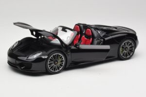 Porsche 918 Spyder Bazalt Fekete Metál Minichamps 1:18 110062431 Fém – 2. kép a 8-ből