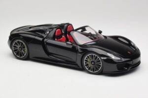 Porsche 918 Spyder Bazalt Fekete Metál Minichamps 1:18 110062431 Fém – 6. kép a 8-ből