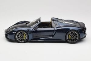Porsche 918 Spyder Kék Metallic Minichamps 1:18 113062434 Fém – 4. kép a 8-ből