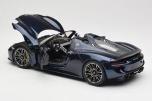 Porsche 918 Spyder Kék Metallic Minichamps 1:18 113062434 Fém – 5. kép a 8-ből
