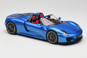 Porsche 918 Spyder Blue Metallic Minichamps 1:18 110062432 Fém – 6. kép a 8-ből