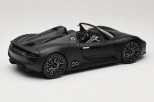 Porsche 918 Spyder Matte Black Minichamps 1:18 110060031 Fém – 3. kép a 8-ből