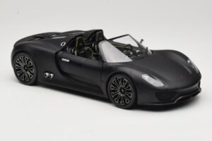 Porsche 918 Spyder Matte Black Minichamps 1:18 110060031 Fém – 6. kép a 8-ből