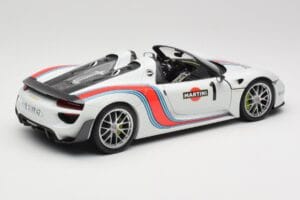 Porsche 918 Spyder Weissach Package Martini Minichamps 1:18 110062440 Fém – 3. kép a 8-ből