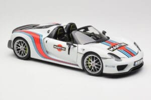 Porsche 918 Spyder Weissach Package Martini Minichamps 1:18 110062440 Fém – 6. kép a 8-ből