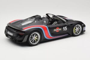 Porsche 918 Spyder Weissach Package Matt Black With Martini Stripes Minichamps 1:18 110062445 Fém – 3. kép a 8-ből