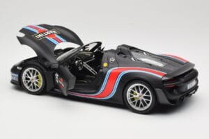 Porsche 918 Spyder Weissach Package Matt Black With Martini Stripes Minichamps 1:18 110062445 Fém – 5. kép a 8-ből