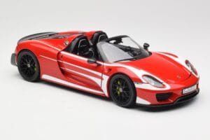 Porsche 918 Spyder Weissach Package Piros & Fehér Csíkok Minichamps 1:18 110062442 Fém – 7. kép a 9-ből