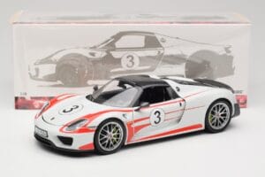 Porsche 918 Spyder Weissach Package Salzburg Minichamps 1:18 110062441 Fém – 8. kép a 8-ből