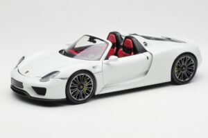 Porsche 918 Spyder Fehér Minichamps 1:18 110062436 Fém