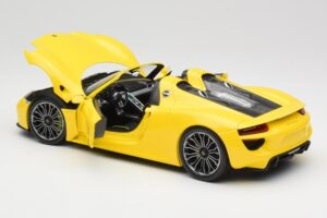 Porsche 918 Spyder Sárga Minichamps 1:18 110062434 Fém – 5. kép a 8-ből