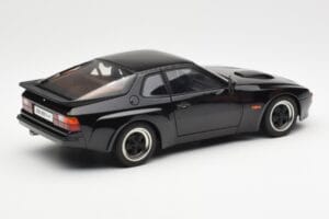 Porsche 924 Carrera GT Fekete AUTOart 1:18 78001 Fém – 3. kép a 8-ből