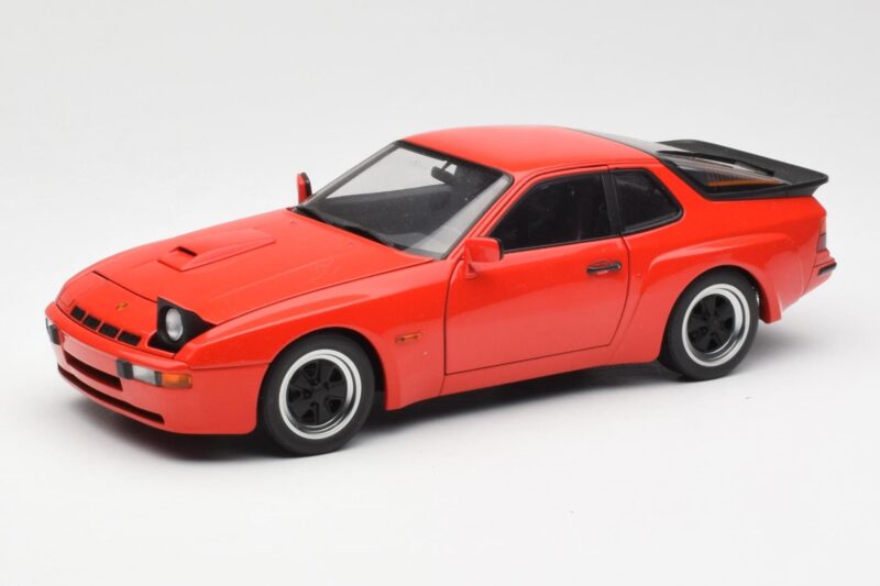 Porsche 924 Carrera GT Guards Piros AUTOart 1:18 78003 Fém