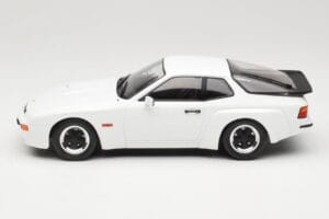 Porsche 924 Carrera GT Fehér MCG 1:18 MCG18197 Fém – 3. kép a 6-ből
