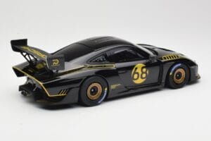 Porsche 935/19 Fekete Arany Csíkokkal Minichamps 1:18 155067568 Fém – 2. kép a 6-ből