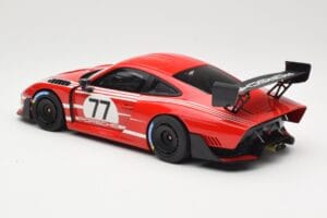 Porsche 935/19 Piros Fehér Csíkokkal Minichamps 1:18 155067577 Fém – 5. kép a 6-ből