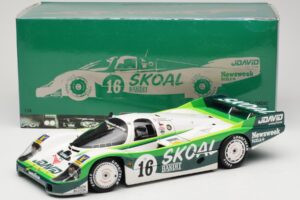 Porsche 956L #16 Skoal Bandit G. Edwards / D. Sears / M. Bleekemolen 24 Hours of Le Mans 1983 Minichamps 1:18 183836916 Fém – 8. kép a 8-ből