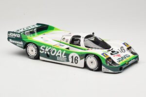 Porsche 956L #16 Skoal Bandit G. Edwards / D. Sears / M. Bleekemolen 24 Hours of Le Mans 1983 Minichamps 1:18 183836916 Fém – 6. kép a 8-ből