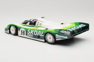 Porsche 956L #16 Skoal Bandit G. Edwards / D. Sears / M. Bleekemolen 24 Hours of Le Mans 1983 Minichamps 1:18 183836916 Fém – 7. kép a 8-ből