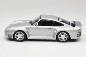 Porsche 959 Ezüst Metál Minichamps 1:18 155066201 Fém – 3. kép a 6-ből