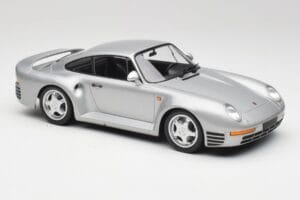 Porsche 959 Ezüst Metál Minichamps 1:18 155066201 Fém – 4. kép a 6-ből