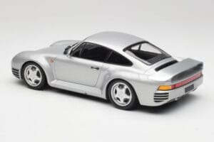 Porsche 959 Ezüst Metál Minichamps 1:18 155066201 Fém – 5. kép a 6-ből