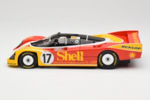 Porsche 962C Group C #17 D. Bell / H-J. Stuck / K. Ludwig 24 Hours of Le Mans 1988 Universal Hobbies 1:18 4704 Fém – 4. kép a 8-ből