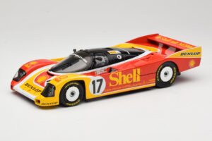 Porsche 962C Group C #17 D. Bell / H-J. Stuck / K. Ludwig 24 Hours of Le Mans 1988 Universal Hobbies 1:18 4704 Fém