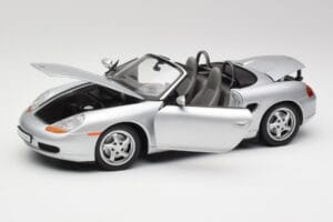 Porsche Boxster 986 Kabrió Arctic Ezüst Metál UT Models 1:18 27852 Fém – 2. kép a 8-ből