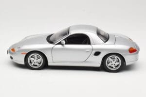 Porsche Boxster 986 Hard Top Ezüst UT Models 1:18 27854 Fém – 4. kép a 8-ből